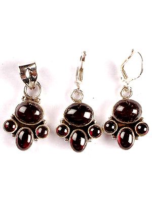 Garnet Pendant & Earrings Set