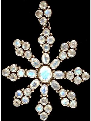 Glory of Rainbow Moonstone