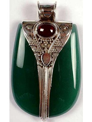 Green Onyx Pendant with Garnet