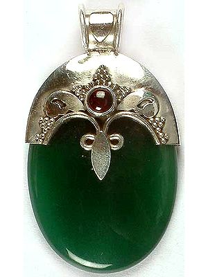 Green Onyx Pendant With Garnet