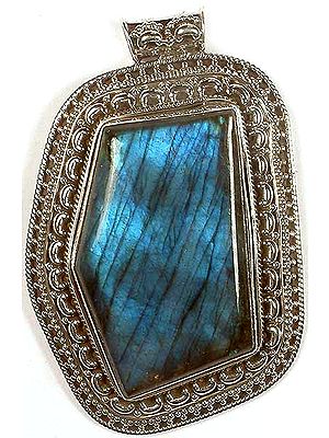 Labradorite Pendant