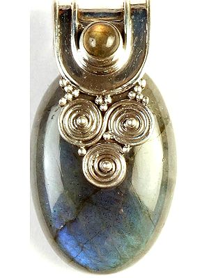 Labradorite Pendant