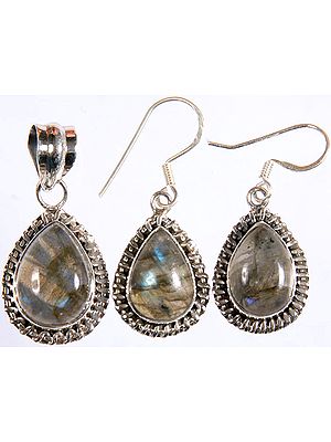 Labradorite Pendant with Matching Earrings Set
