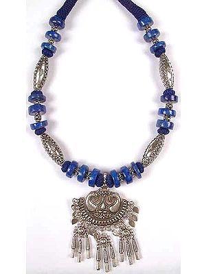 Lapis Lazuli Necklace with Two Peacocks