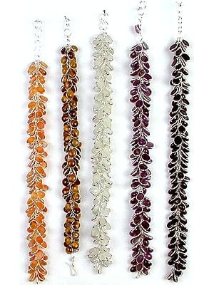 Lot of Five Gemstone Bunch Bracelets (Carnelian, Tiger Eye, Rainbow Moonstone, Amethyst and Black Onyx)