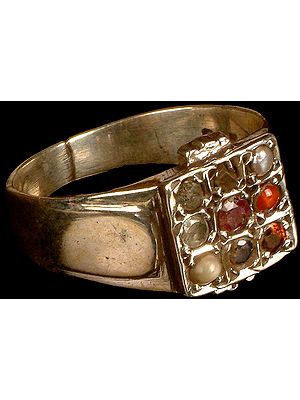 Navaratna Ring