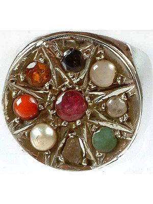 Navaratna Ring