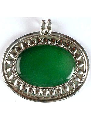 Oval Green Onyx Pendant