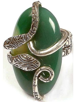 Oval Green Onyx Serpent Ring