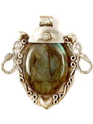 Oval Labradorite Kundalini Serpent Pendant