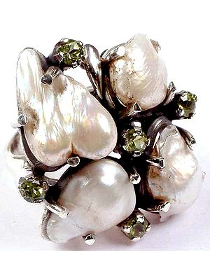 Pearl and Peridot Ring