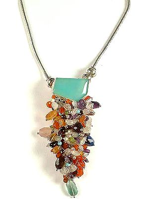 Peru Chalcedony Necklace with Gemstone Bunch