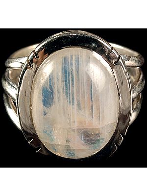 Rainbow Moonstone Finger Ring