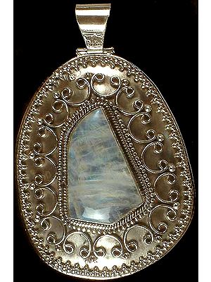 Rainbow Moonstone Pendant