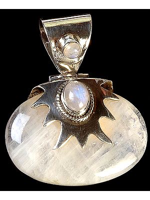 Rainbow Moonstone Pendant