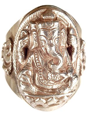 Shri Ganesha Finger Ring
