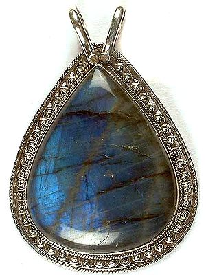 Tear Drop Labradorite Pendant