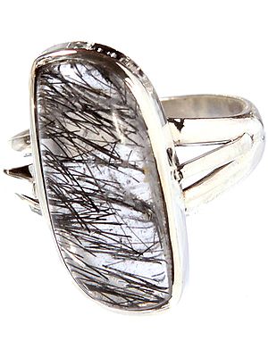 Tourmalinated Quartz Ring