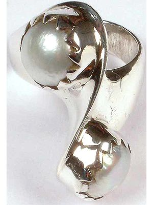 Twin Pearl Ring