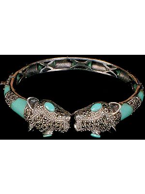 Two Kissing Dragons Bracelet