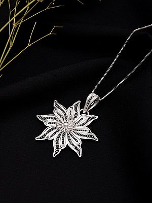 Sterling Silver Floral Filigree Pendant Necklace