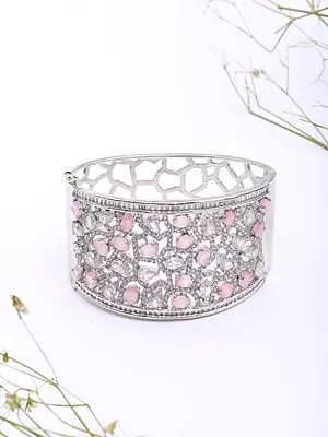 Cuff Bracelet with Vintage Design & Emerald-Cut Stones