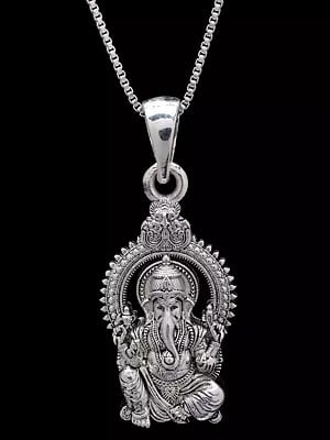 Seated Chaturbhuja Lord Ganesha Pendant