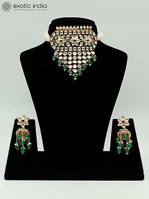 Heavy Bandhai Choker Set With Earrings And Hanging Beads