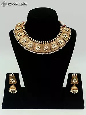 Designer Necklace Set In Matte Finish With Carving And Attractive Earrings