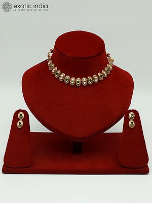 Oval Shape Brass Necklace Set With Kundan Studded Earrings