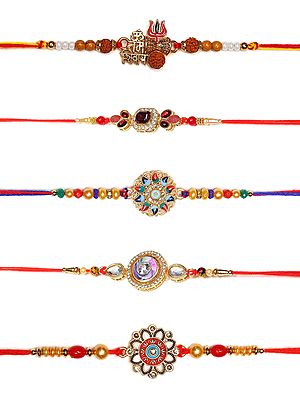 Scintillating Rakhi Combo for Brother (Set of 5)