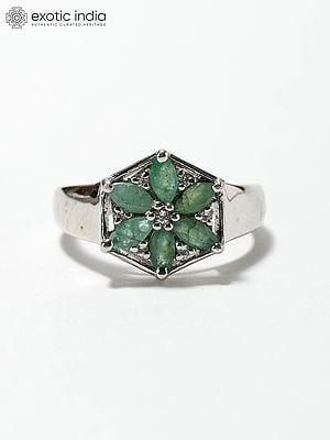 Floral Design Emerald Ring