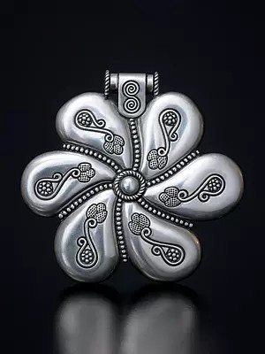 Sterling Twirling Flower Pendant with Granulation work