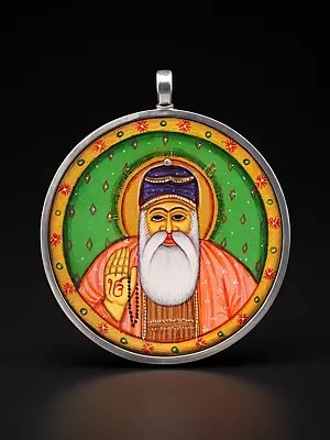 Round Shaped Hand-Painted Shri Guru Nanak Dev Ji Pendant