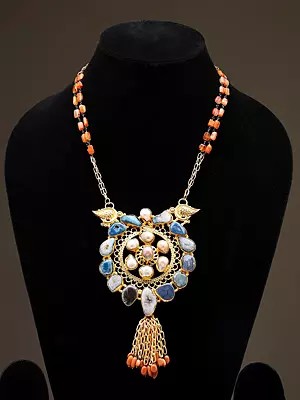 Raw-Cut Style Cabochon Stone-Studded Long Pendant Necklace