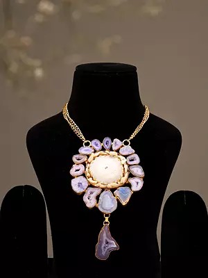 Raw-Cut Style Purple Stone Circular Pendant Necklace