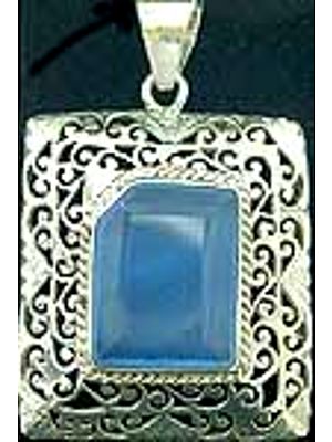 Chalcedony Pendant