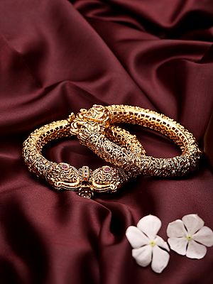 Ornate Carved Openable Bridal Bangle with Temple Motifs