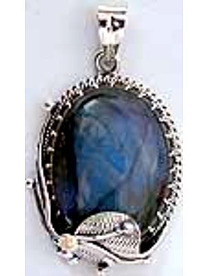 Labradorite Designer Pendant