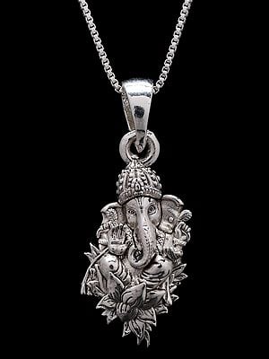 Blessing Lord Ganesha Pendant