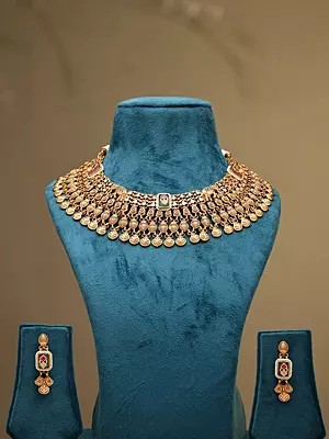 Kundan Studded Flower Design Semi Bridal Choker Necklace and Earring Set