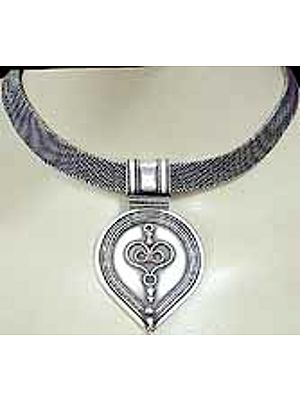 Mughal Choker