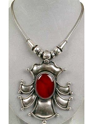 Ratangarhi Necklace with Carnelian
