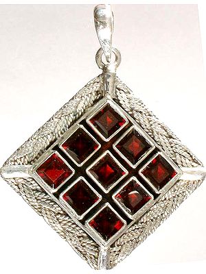 Rhomboid Pendant of Garnet