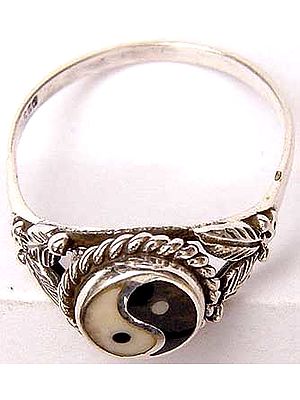 Yin Yang Ring