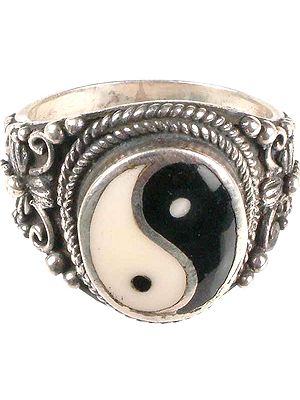 Yin Yang Ring