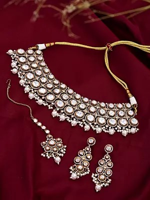 Complete Kundan Bridal Choker Set with Pearl Drops & Maang Tikka