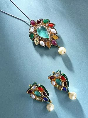 Multi-Gemstone Leaf Design Pendant and Earrings Set with Pearls