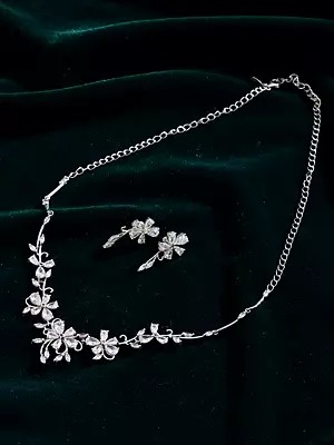 Chic Silver Flower Necklace and Earring Set - Adjustable Design
