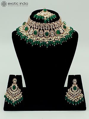 Attractive Beaded And Stone Studded Choker Necklace With Matching Earrings And Mangtika